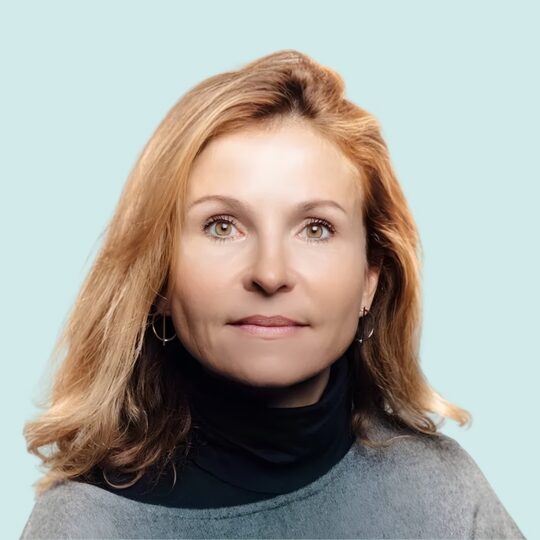 Headshot of a woman